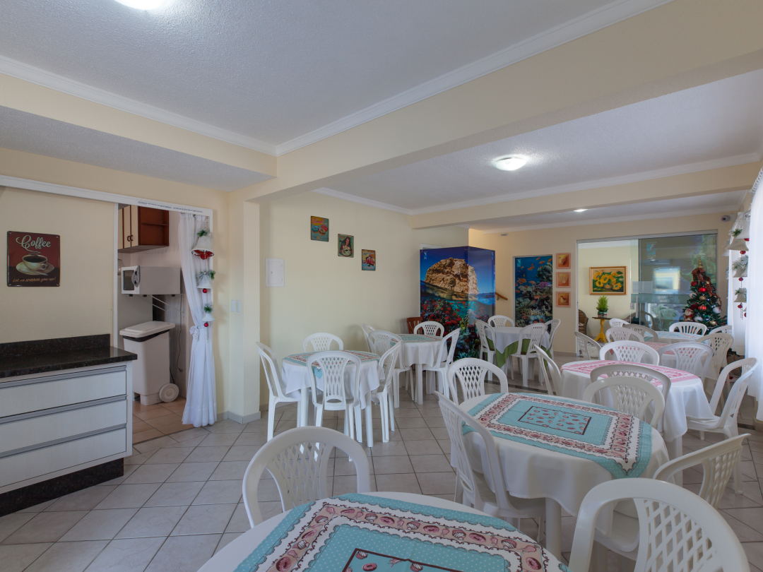 Foto do salão do café da manhã no Bombinhas Praia Apart Hotel II