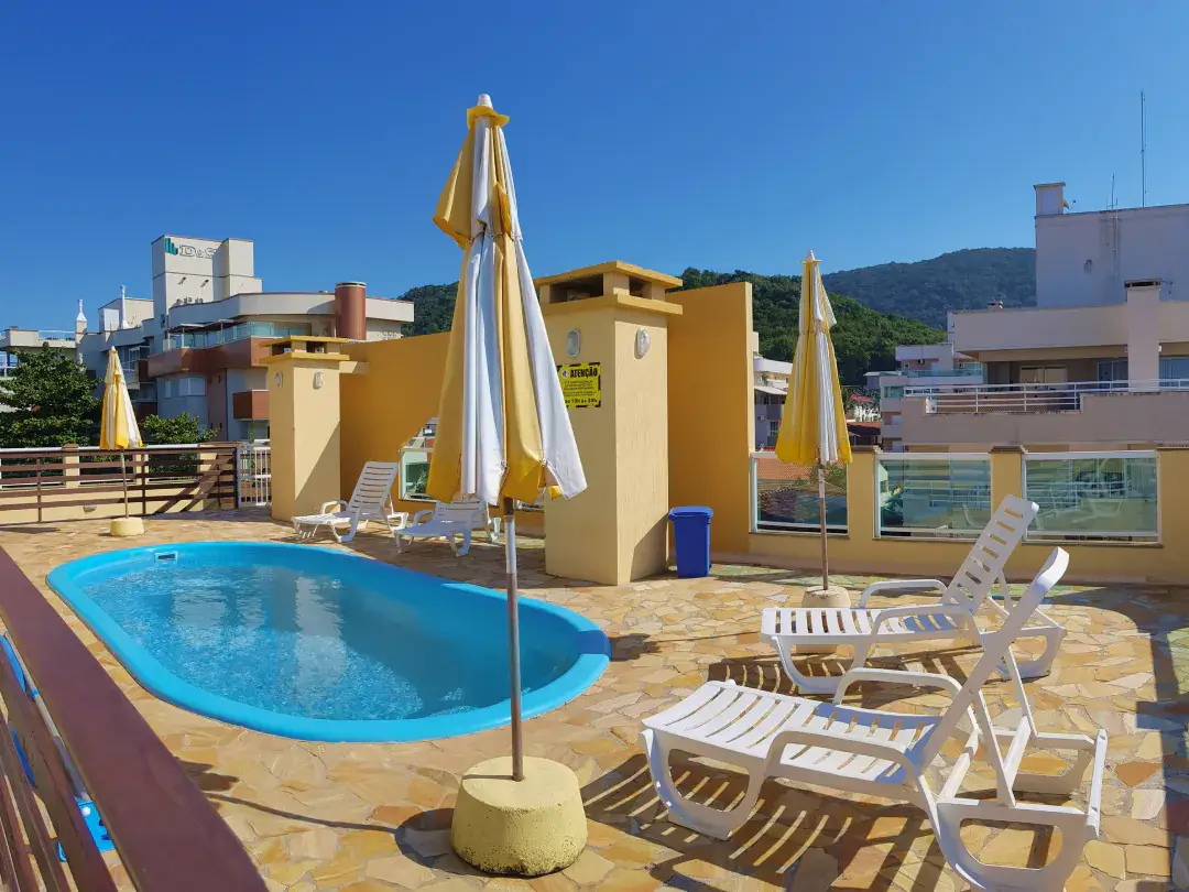 Foto da piscina do Bombinhas Praia Apart Hotel I